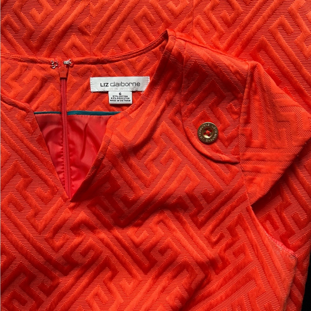 Liz Claiborne Orange Red Textured Sheath Dress Gold Button Size 6 - Picture 7 of 7